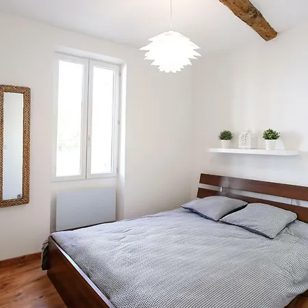 Gregbnb - T2 Cosy Et Design - Parking Inclus - Wifi - 15min Gare Apartment